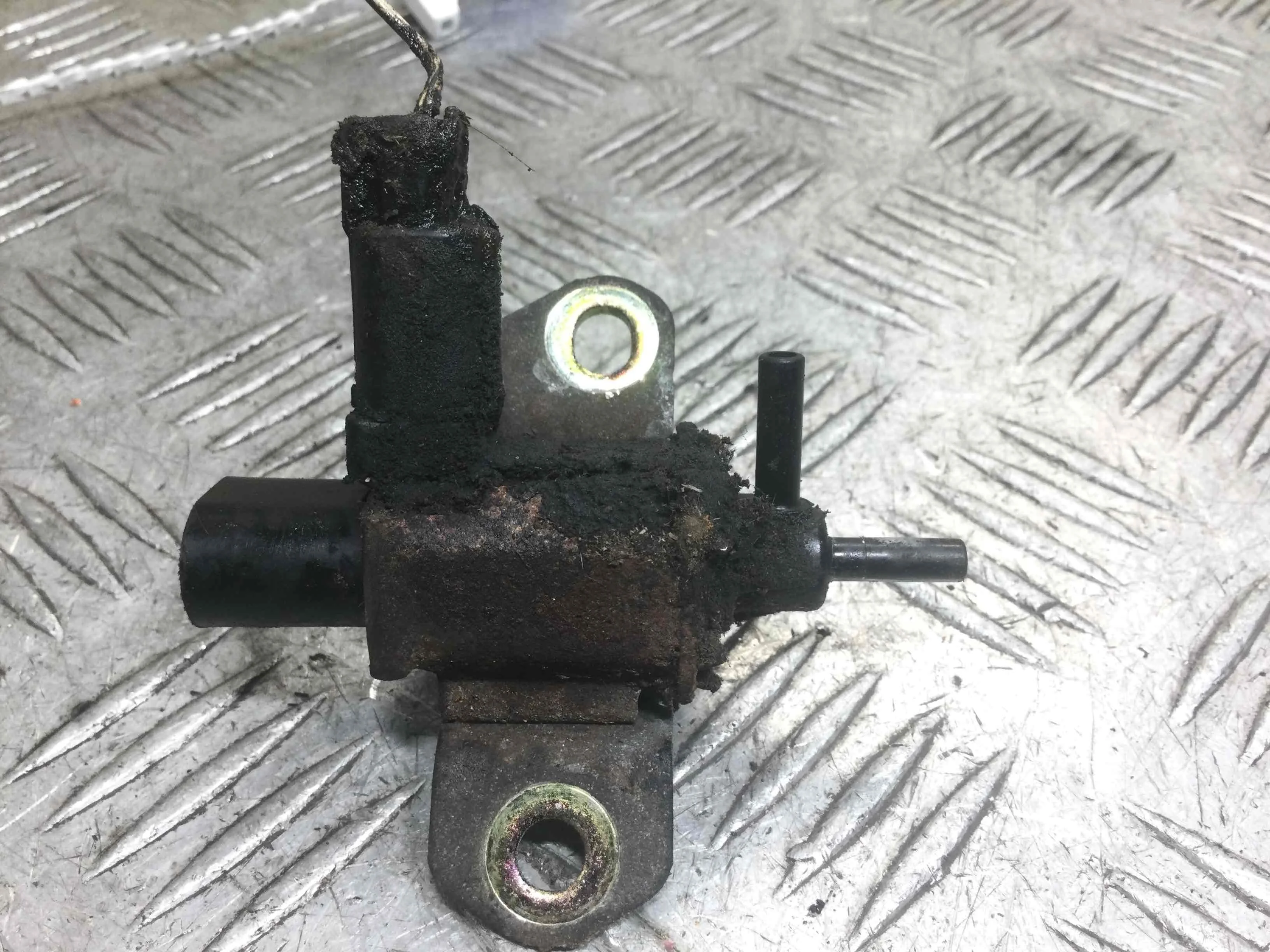 Клапан электромагнитный Ford Mondeo 3 поколение (2000-2003) бензин 2.0 i Механика Седан