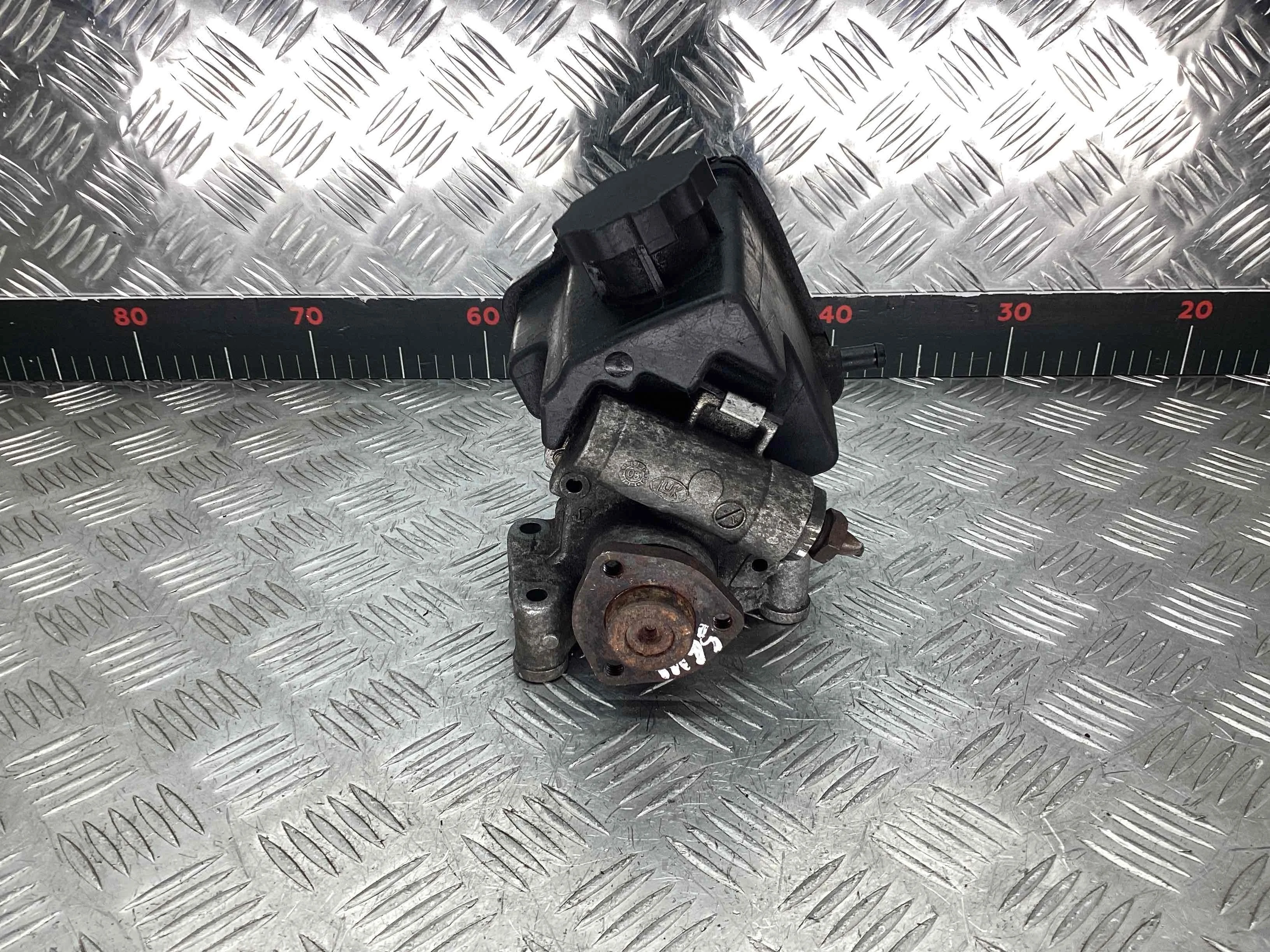 Насос гидроусилителя руля Mercedes Sprinter I (W901-905) 1995-2006  1997 2,2 Дизель МКПП Микроавтобус.