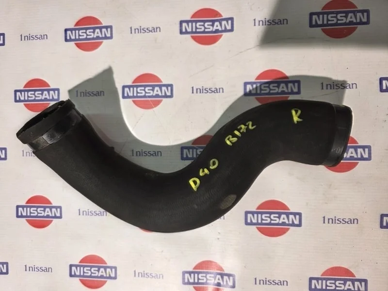 Патрубок интеркулера Nissan Navara 2012 144635X00D D40 YD25, передний