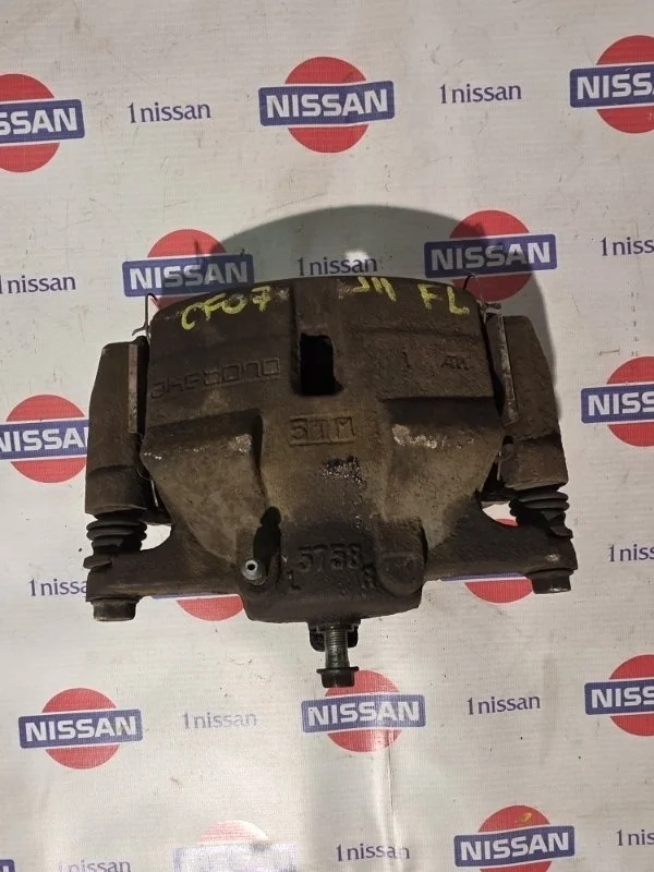 Суппорт тормозной Nissan Qashqai 2015 410114EA0A J11 HRA2, передний левый