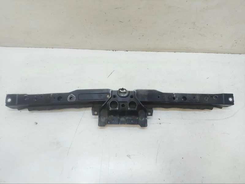 Суппорт радиатора Lexus NX 2014-2020