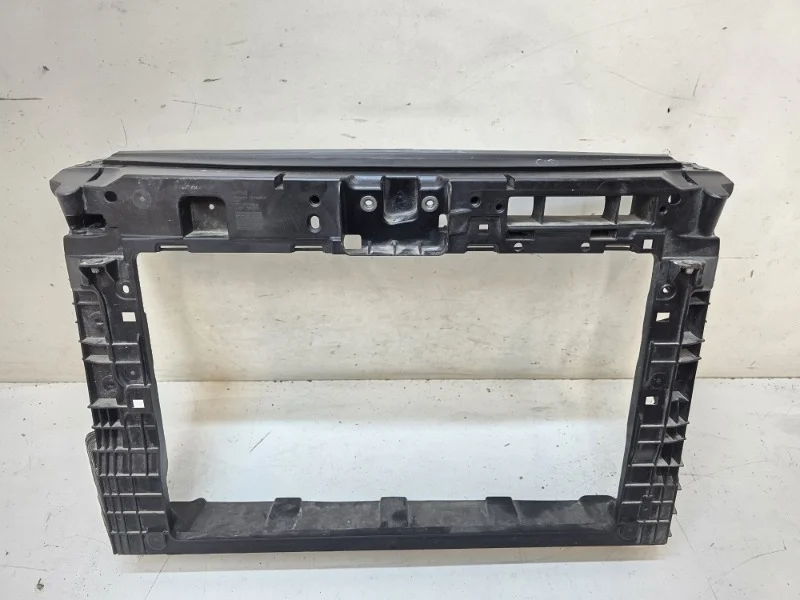 Панель передняя (телевизор) Volkswagen Polo 2020-2023 6