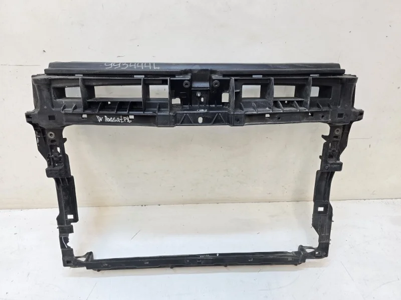 Панель передняя (телевизор) Volkswagen Tiguan 2017-2024