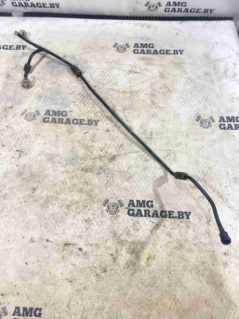 Патрубок (трубопровод, шланг) Volkswagen II рестайлинг (2014—2018) 4M0121081BG