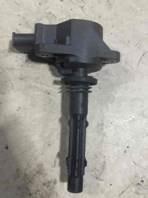 Катушка зажигания Mercedes-Benz W221 рестайлинг (2009—2013) A0001501980
 272