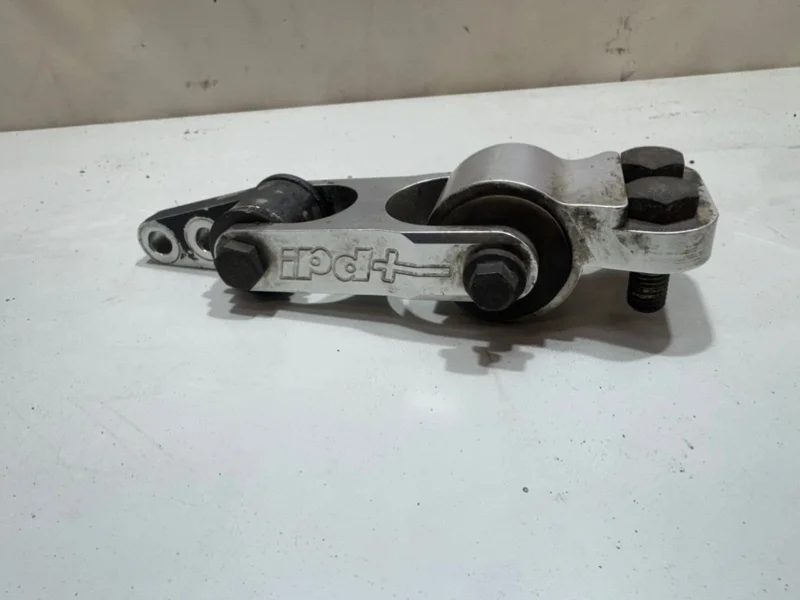 Подушка АКПП VOLVO S60 2006 30680750
