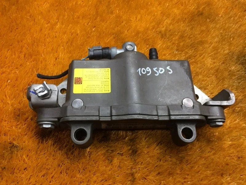 Пиропатрон петли капота Bmw 7-Series 2011 7191049 F01 N63B44, левый