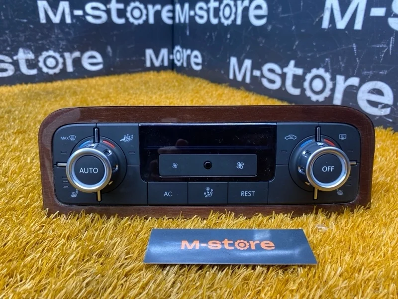 Блок управления климат-контролем Volkswagen Touareg 2011 7P6907040AG 7P CGRA