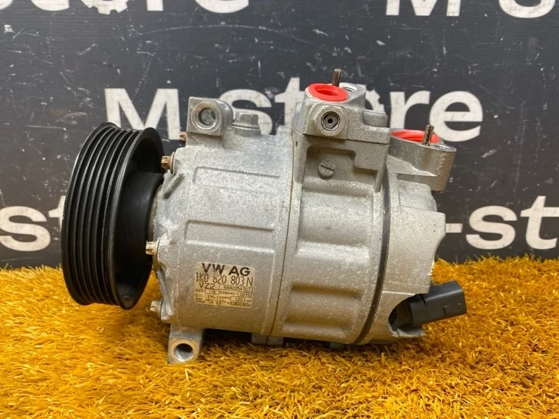 Компрессор кондиционера Audi A3 2007 1K0820803N 8P BWA