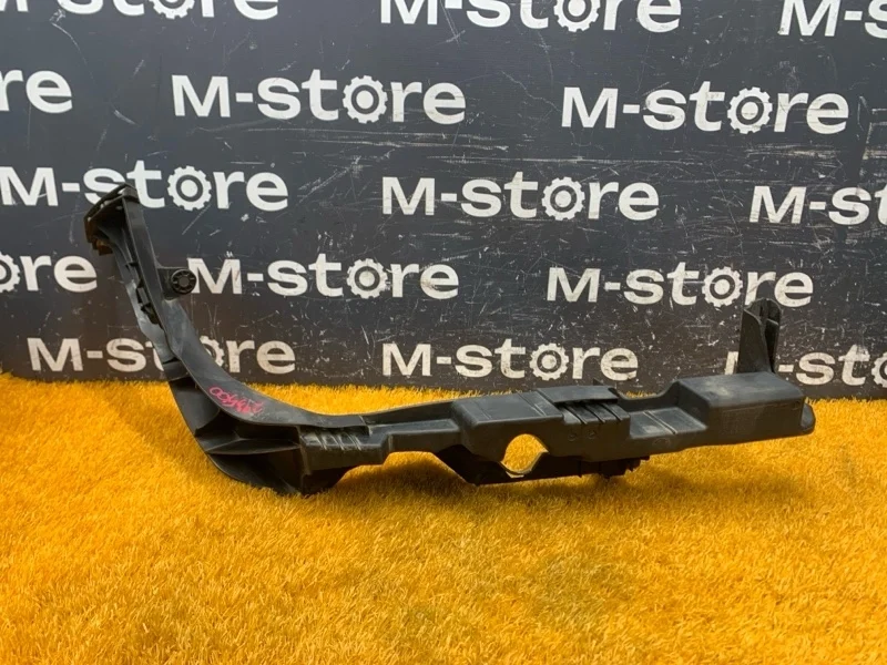 Кронштейн фары Bmw X1 2010 51642990180 E84 N46B20B, правый