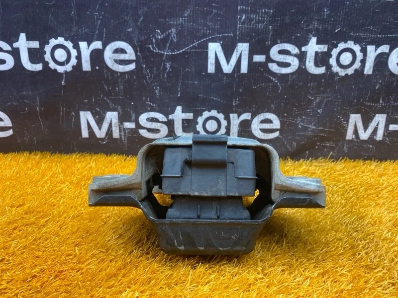 Подушка кпп Audi A3 2007 1K0199555R 8P BWA, левая