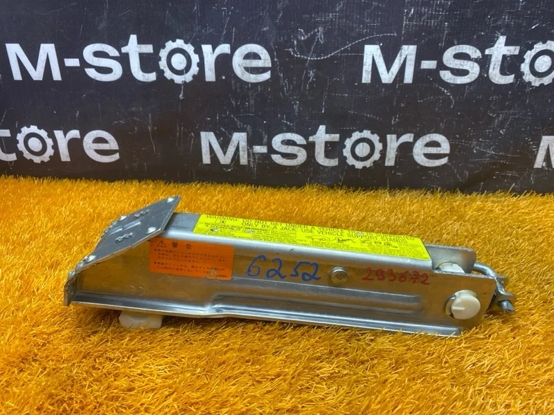 Домкрат Mercedes-Benz S-Class 2006 A2215830015 W221 272.965