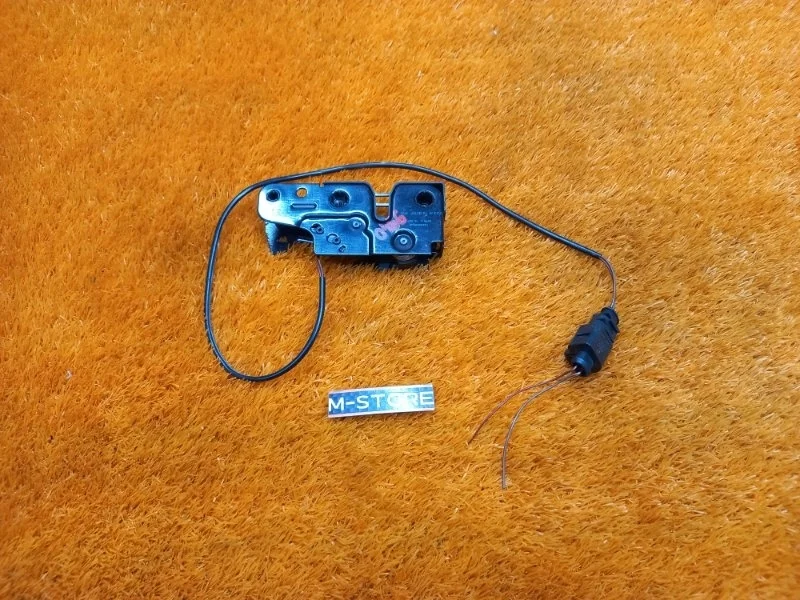 Замок капота Audi A3 2008 8P0823509H 8P CCZA