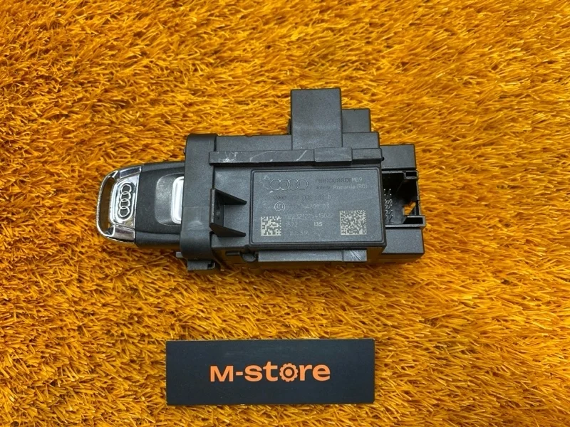 Замок зажигания Audi A4 2013 8K0909131D B8/8K CDNB