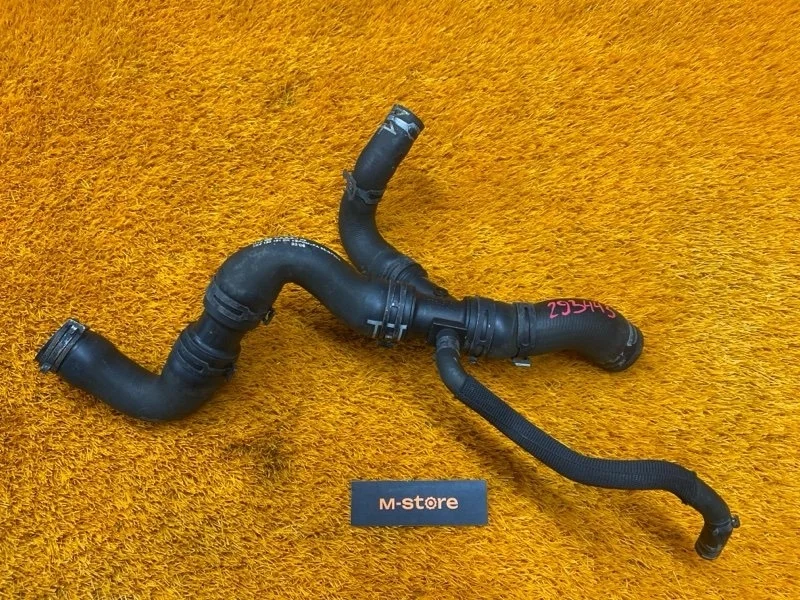 Патрубок системы охлаждения Audi A3 2007 1K0122101DK 8P BWA