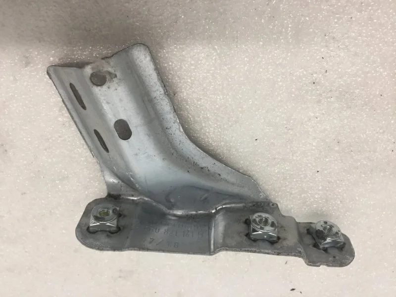 Кронштейн крыла Volkswagen Polo 2009-2020 5