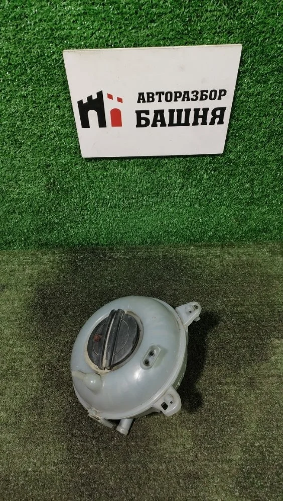 Бачок расширительный Volkswagen Tiguan 2017 5Q0121407AA 2 CZDA