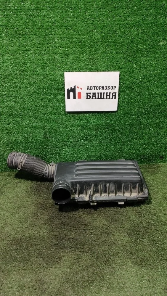 Корпус воздушного фильтра Volkswagen Tiguan 2017 04E129611G 2 CZDA
