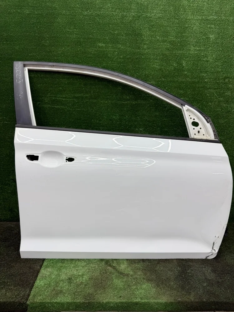 Дверь Hyundai Solaris 2017 76004H5000 HCR G4FG, передняя правая