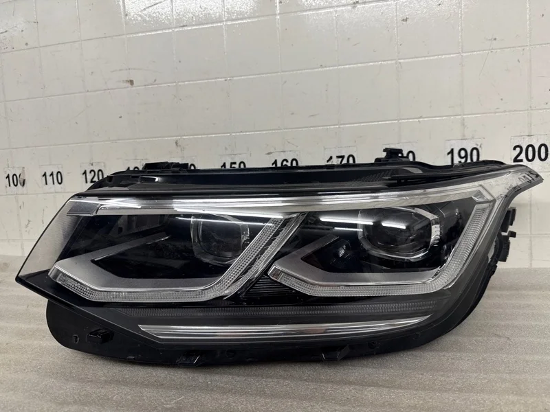 Фара светодиодная VOLKSWAGEN TIGUAN 2020 2021 2022 2023 2024 5NB941081C, передняя левая