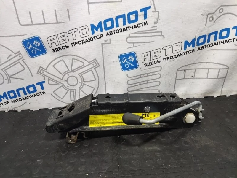 Домкрат Audi A3 1K0011031J 8PA BVY