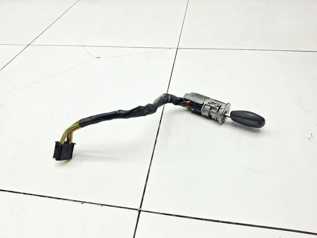 Замок зажигания Renault Duster 1 2014