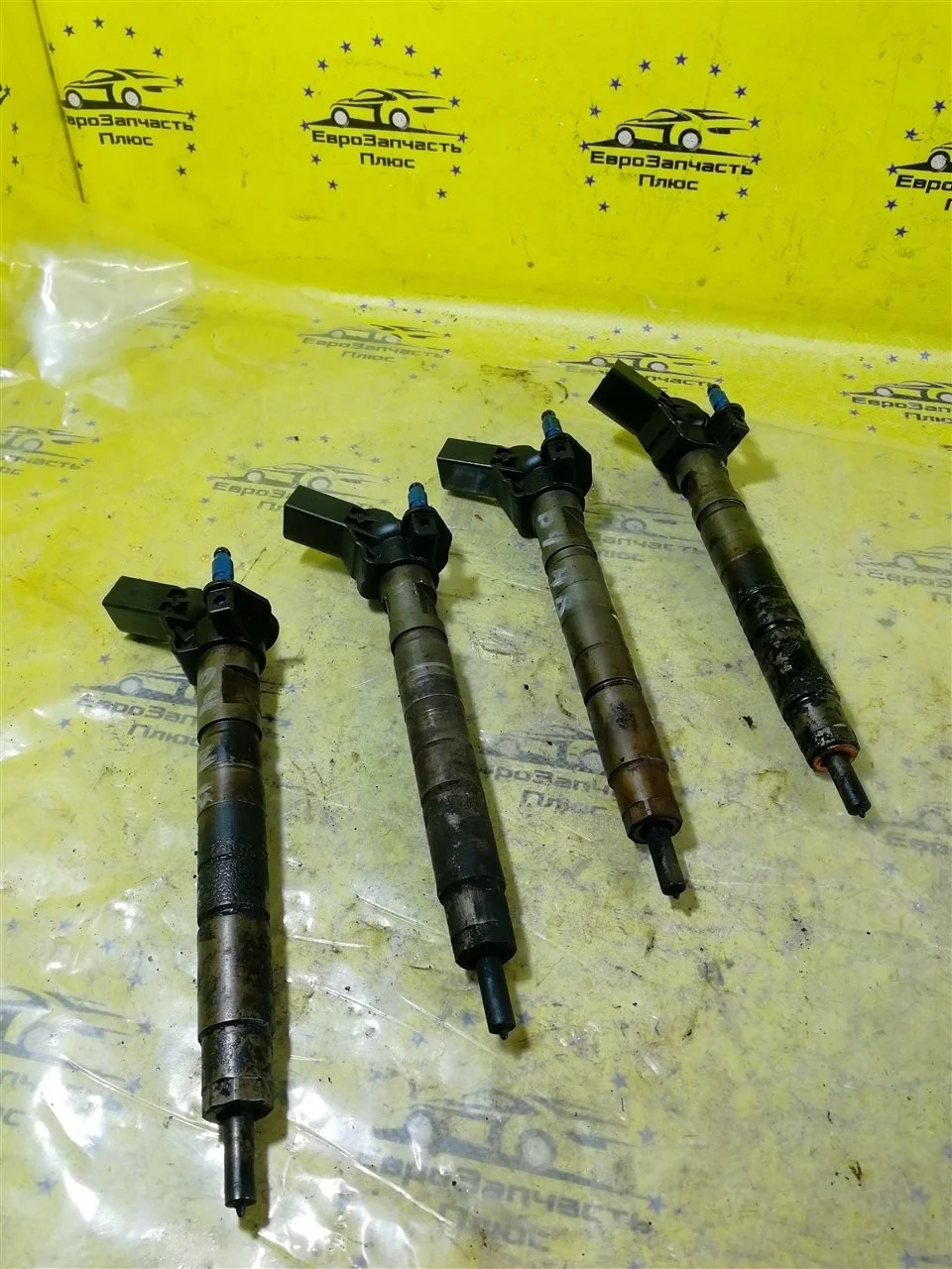 Форсунка Kia Sorento 2 338002F000 XM D4HB