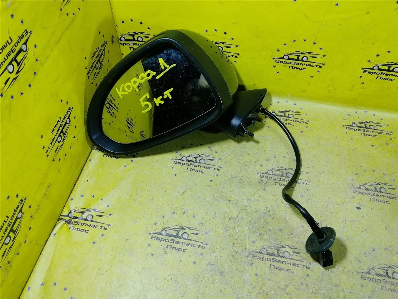 Зеркало двери Opel Corsa 13187615 D, переднее левое