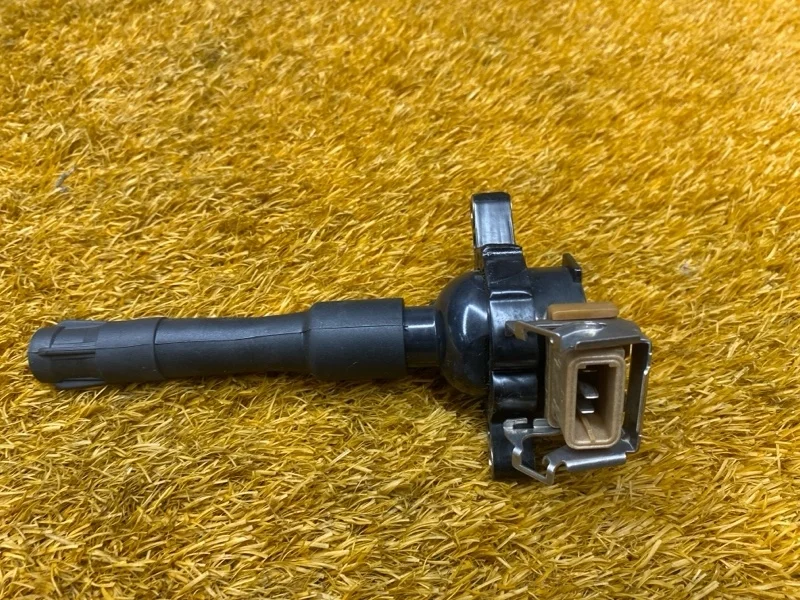 Катушка зажигания BMW 3-Series 2002 1748017 E46 M54B25 (256S5)