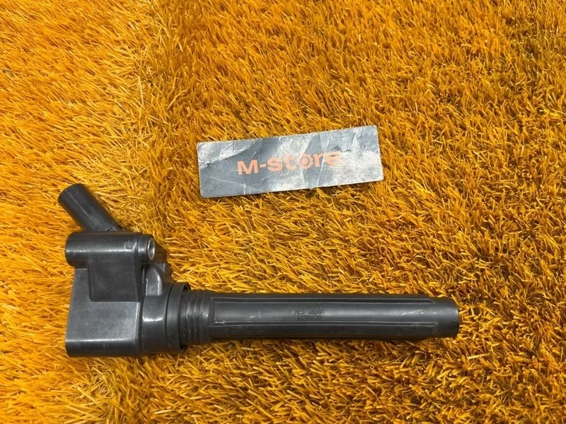 Катушка зажигания Audi A4 2015 06L905110D B9/8W CYR