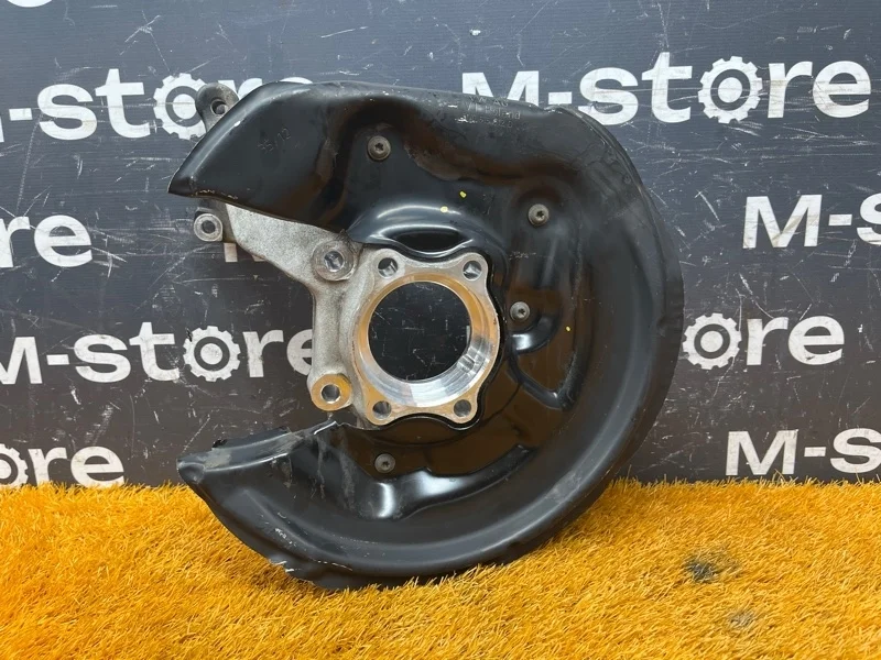 Кулак поворотный Audi Q3 2012 3C0505436G 8U CPS, задний правый