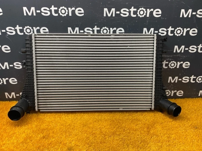 Интеркулер Volkswagen Sharan 2011 3C0145805AM 7N CAV