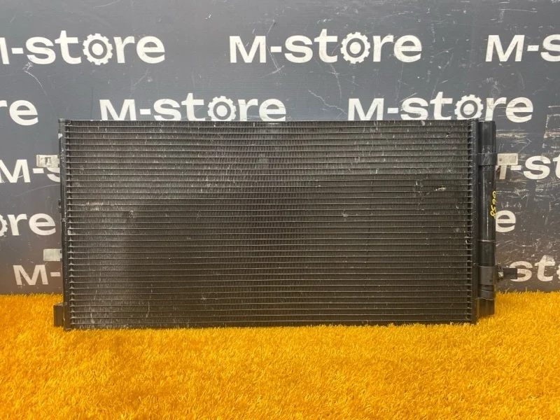 Радиатор кондиционера Audi Q5 2014 8T0260401D 8R CNC