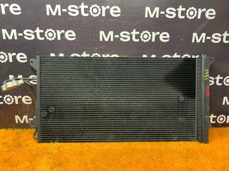 Радиатор кондиционера Porsche Cayenne 2007 4L0260401A 957 M4851