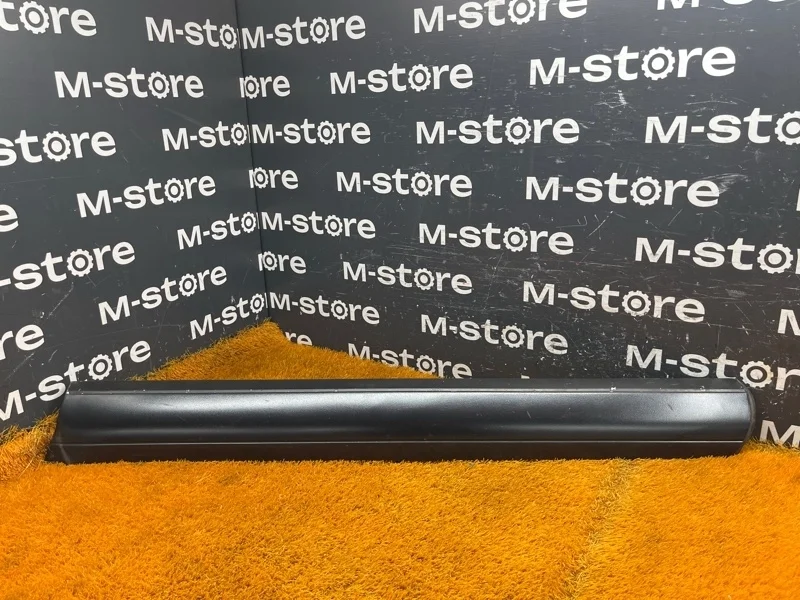 Молдинг на дверь Porsche Cayenne 2008 7L5837788 957 M4851, передний правый