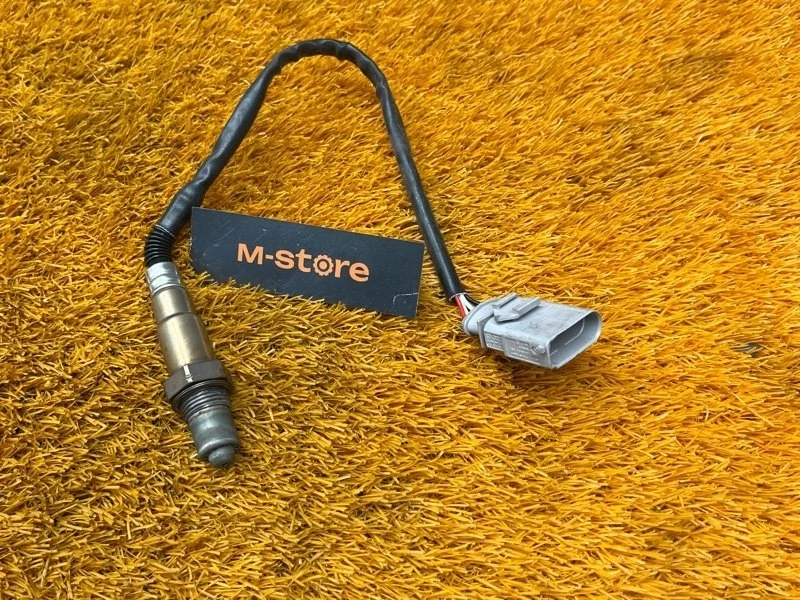 Датчик кислорода Audi Q5 2012 8R0906262B 8R CNCD