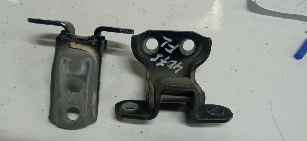 Б.у. петля двери TOYOTA CAMRY V40 ACV40 TOYOTA CAMRY V40 ACV40