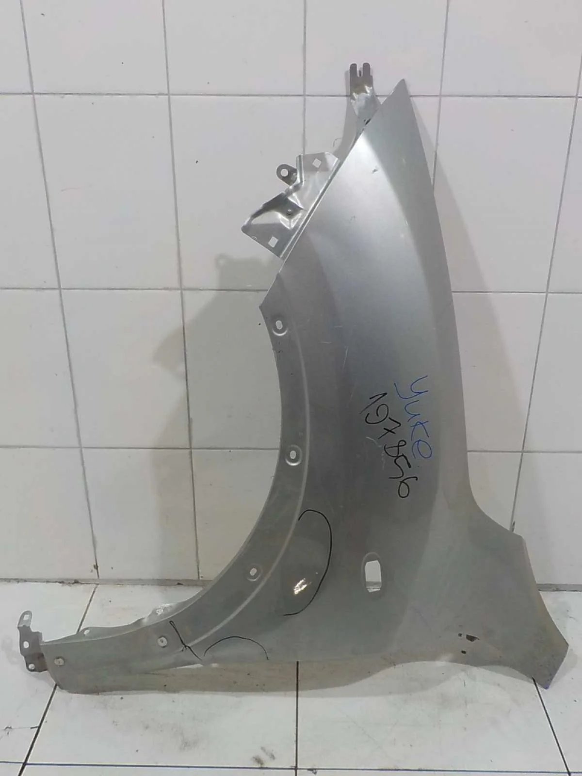 Крыло Nissan Juke I (2010—2014) Перед Лево