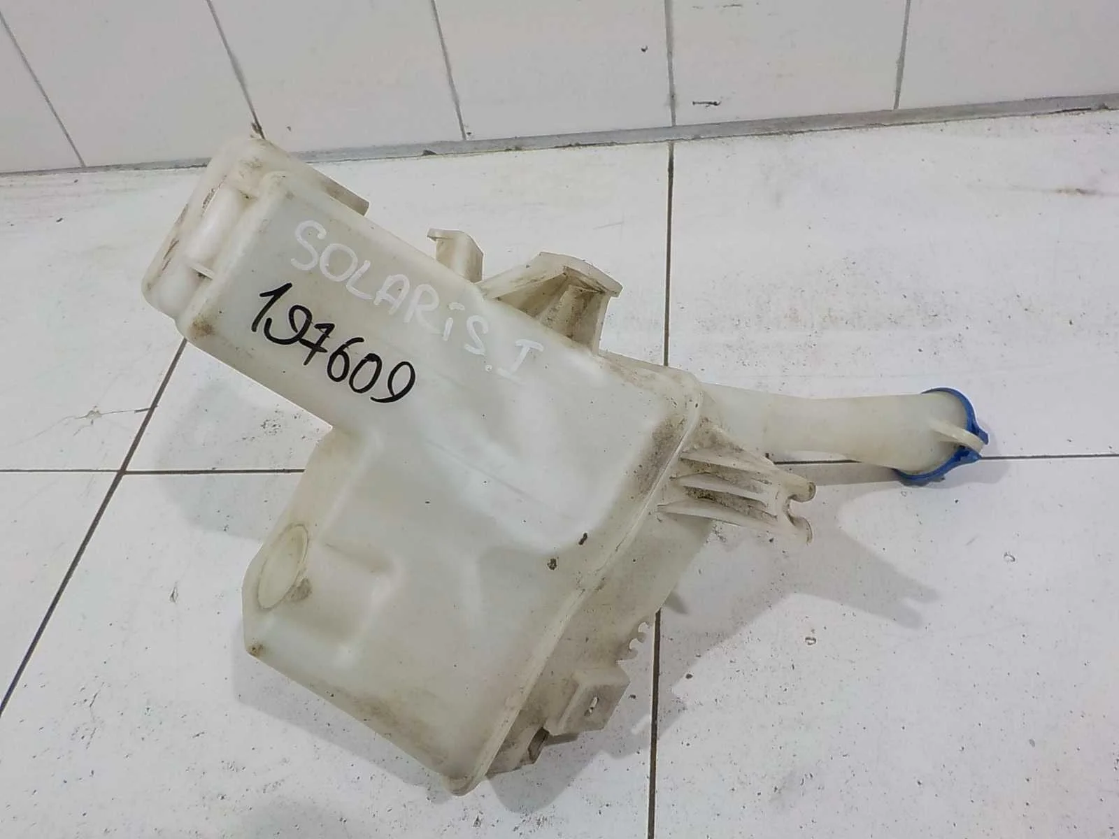 бачок стеклоомывателя Hyundai Solaris I (2010—2014)