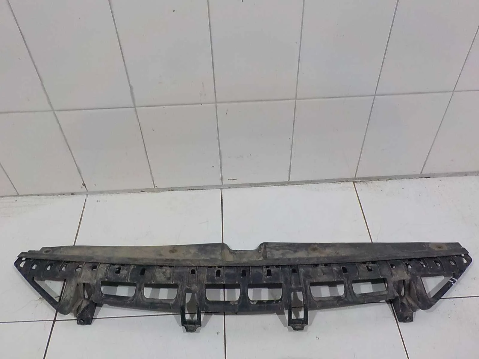 накладка на телевизор Hyundai Solaris II (2017—2020)