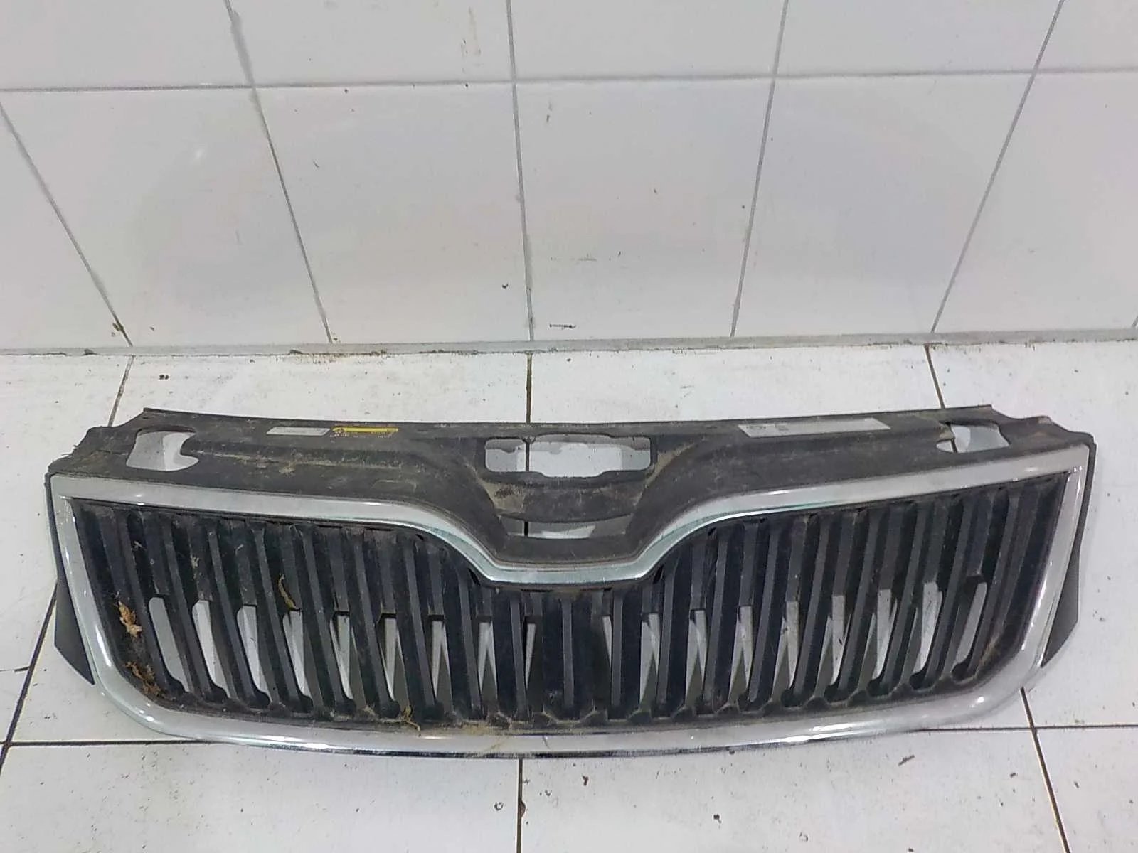 Решетка радиатора Skoda Rapid I (2012—2017)