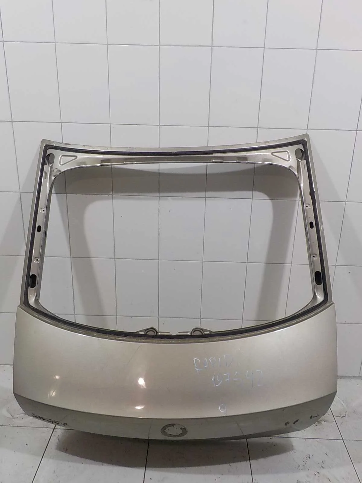 Крышка багажника Skoda Rapid I (2012—2017)