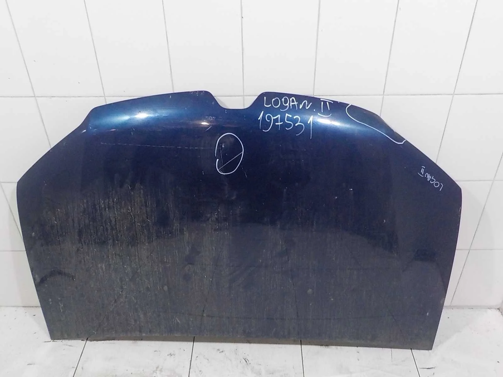 Капот Renault Logan II рестайлинг (2018—2022)