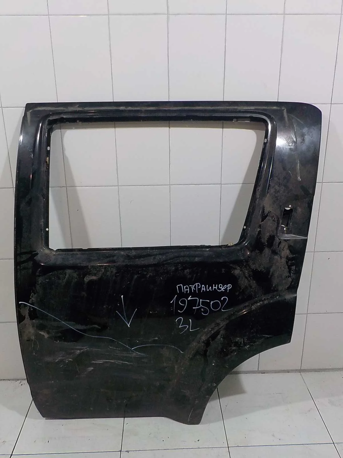 Дверь Nissan Pathfinder III (2004—2010) Зад Лево