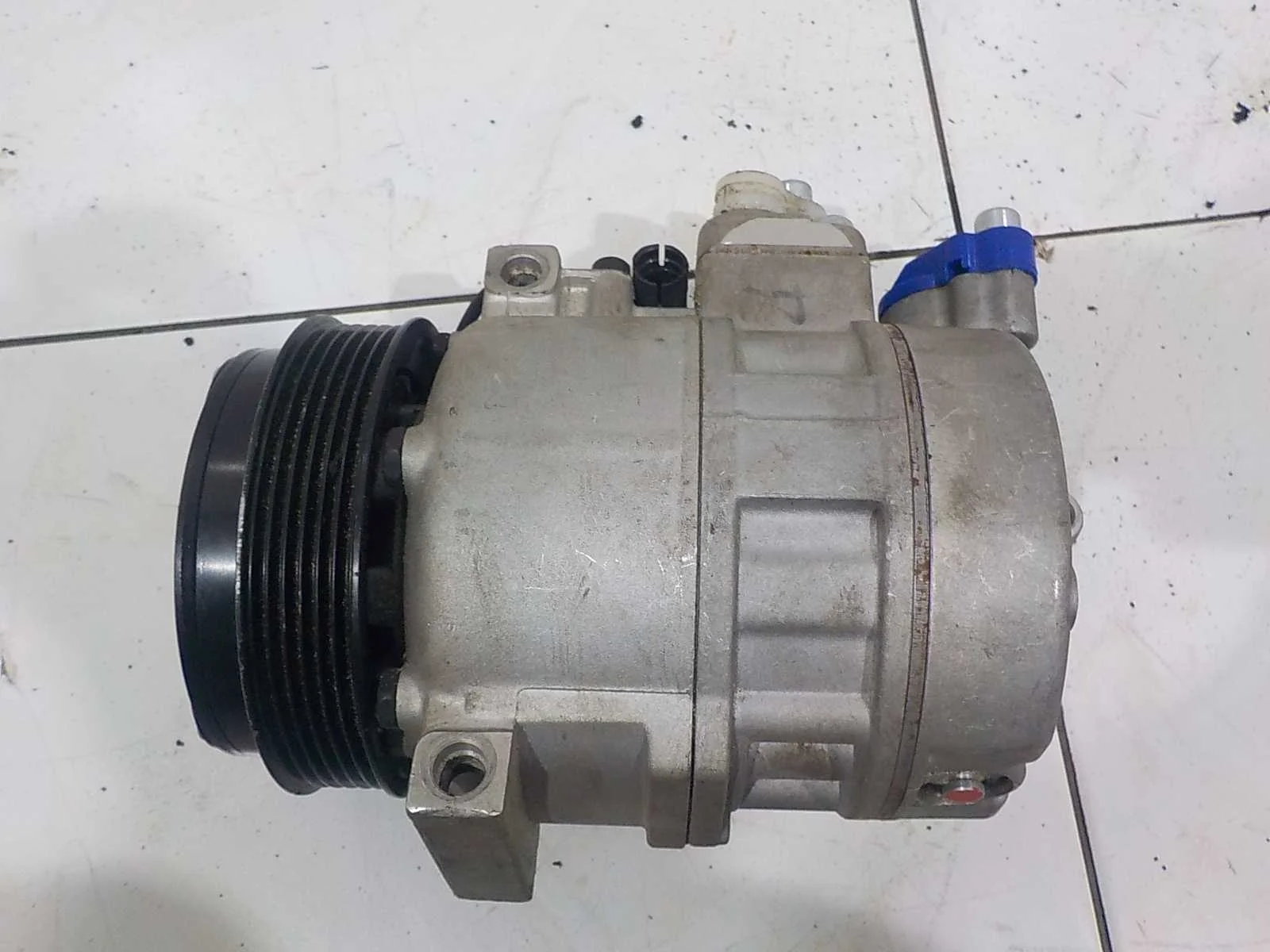 Компрессор кондиционера Mercedes-Benz Sprinter W901-905 (1995—2006)