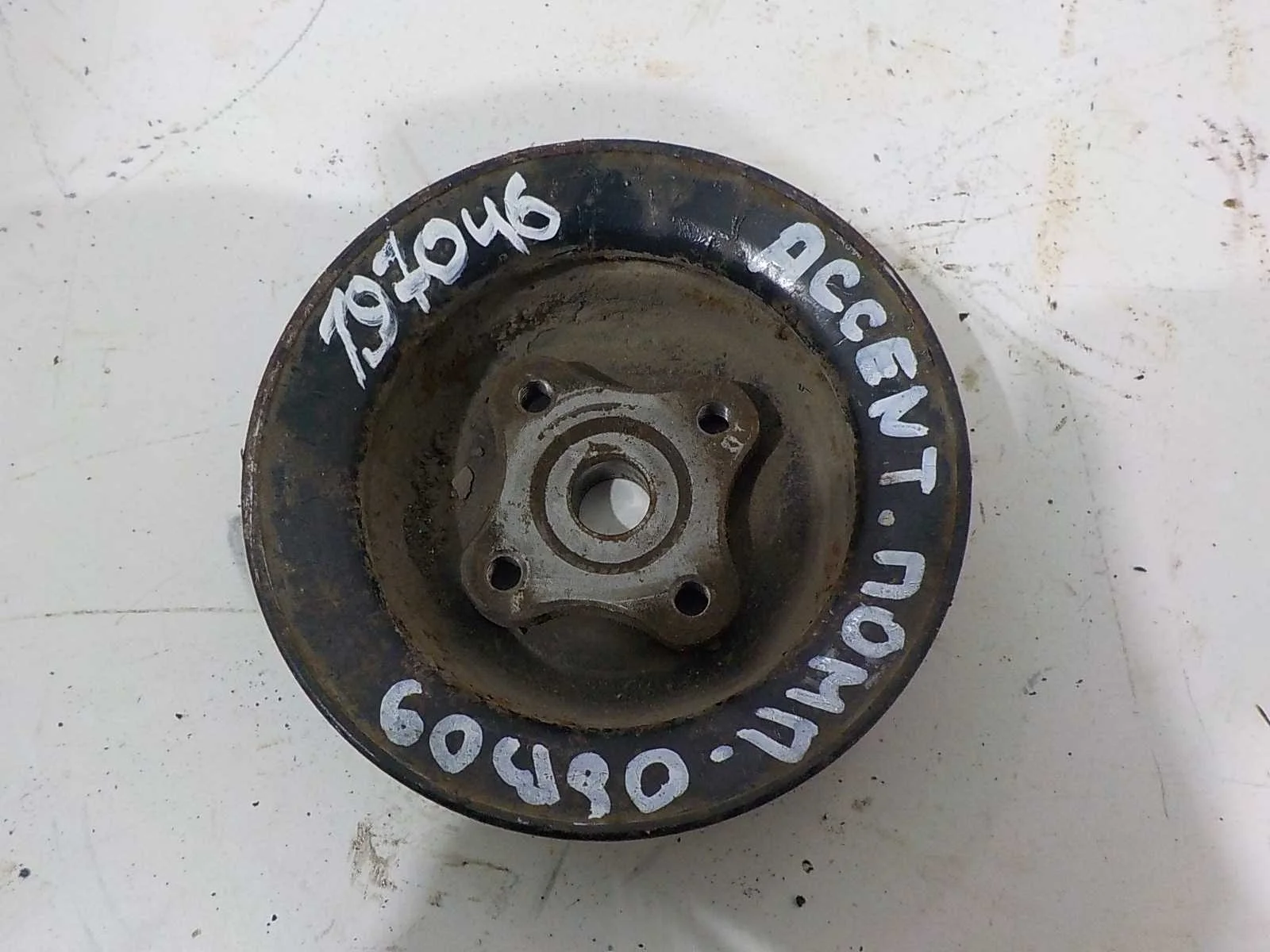 Шкив помпы Hyundai Solaris I (2010—2014)