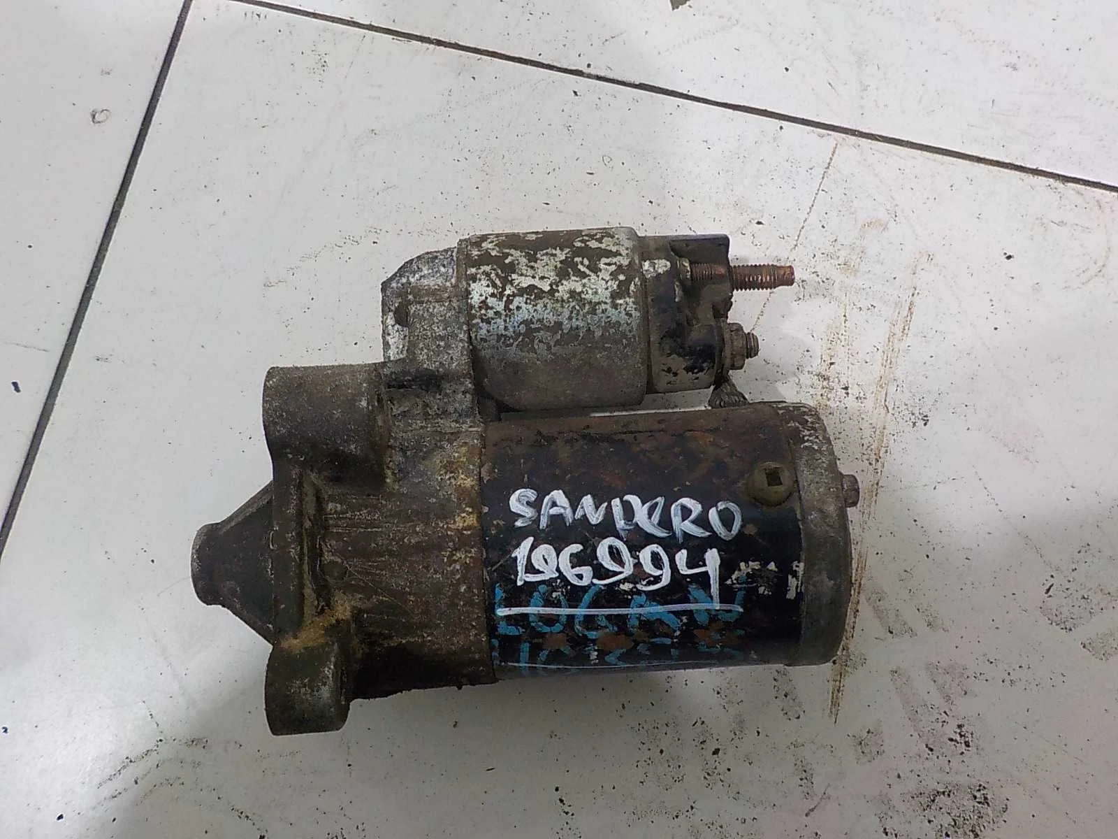 Стартер Renault Logan I (2004—2009)