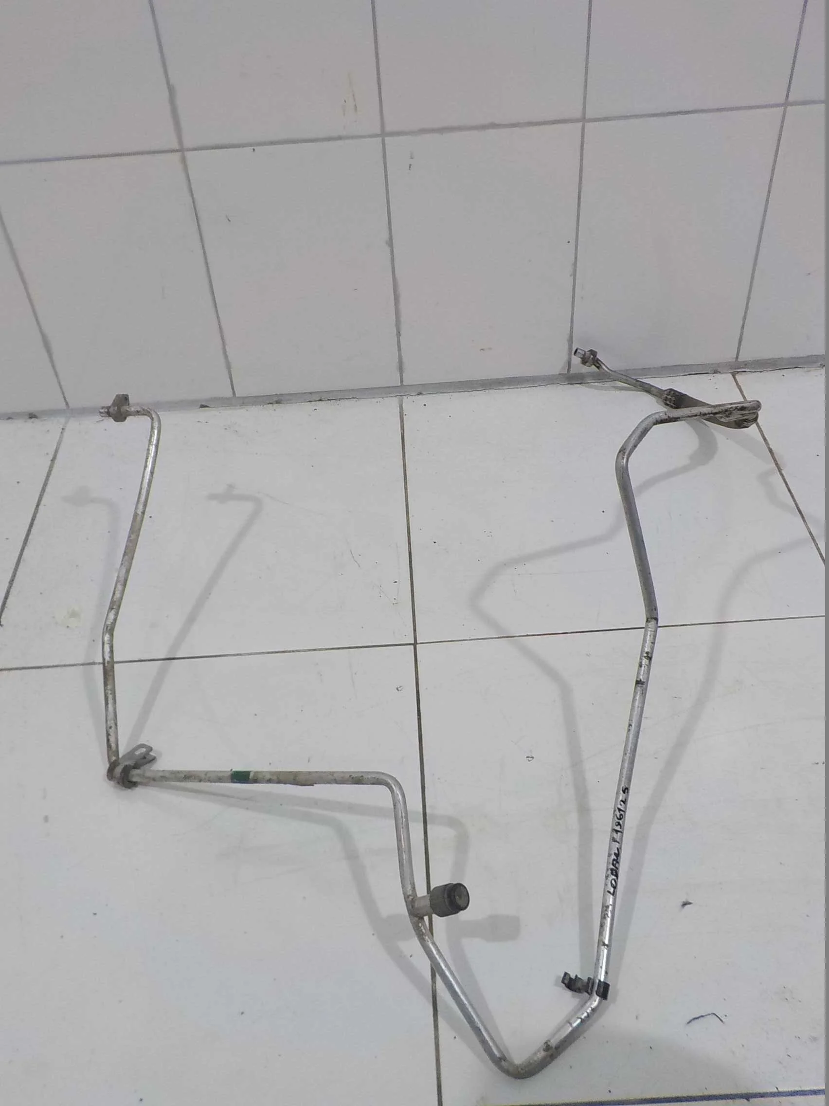 Трубка кондиционера Renault Logan I рестайлинг (2009—2015)