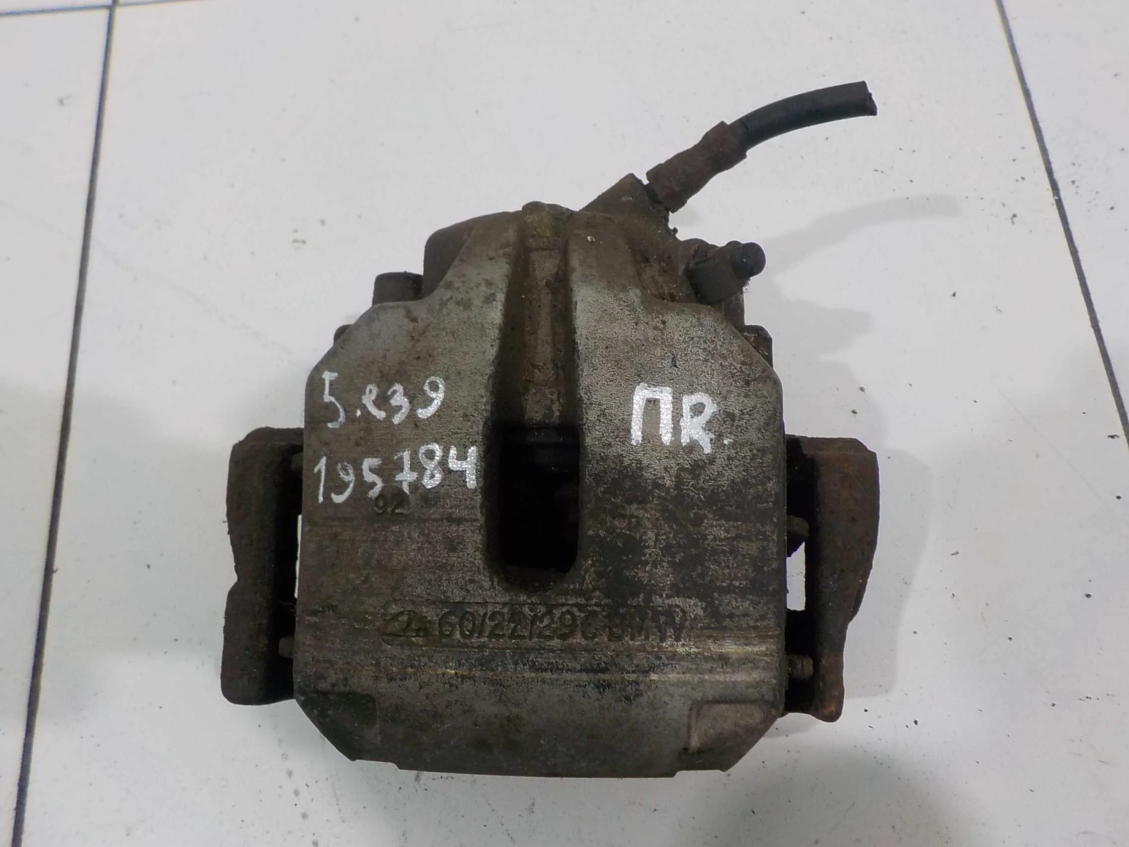 суппорт BMW 5 серия E39 (1995—2000) Перед Право