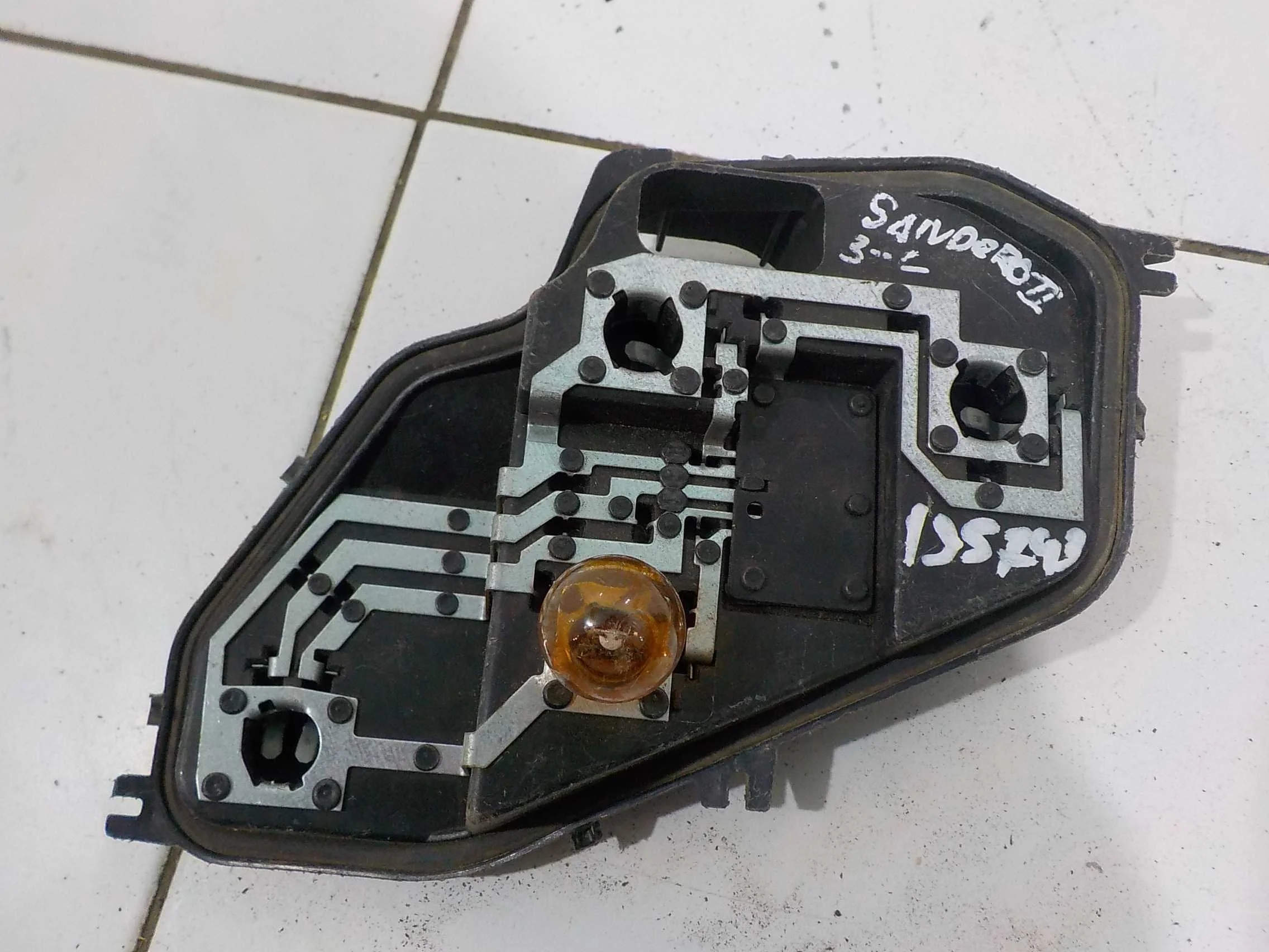 плата фонаря Renault Sandero II (2013—2018)  Лево